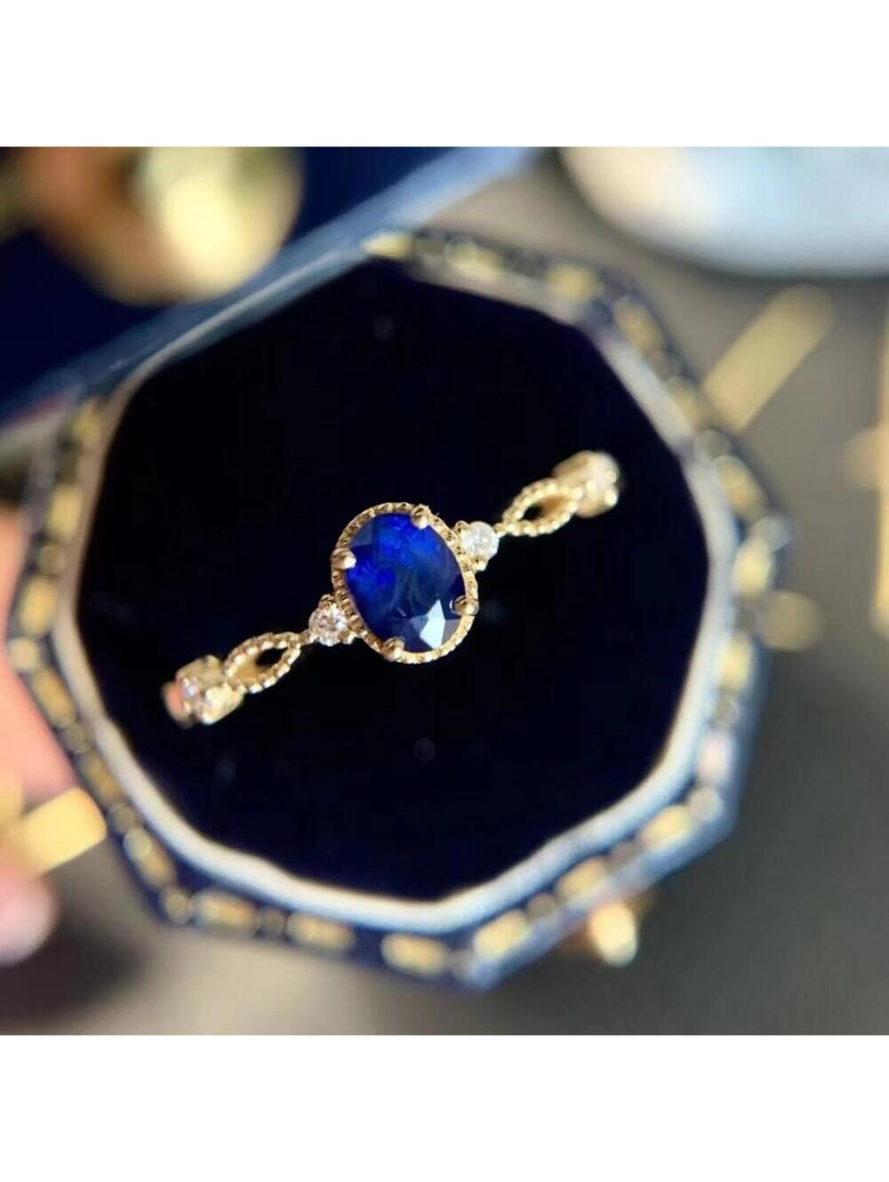Blue oval vintage style RING - Gold - CZs - size 7